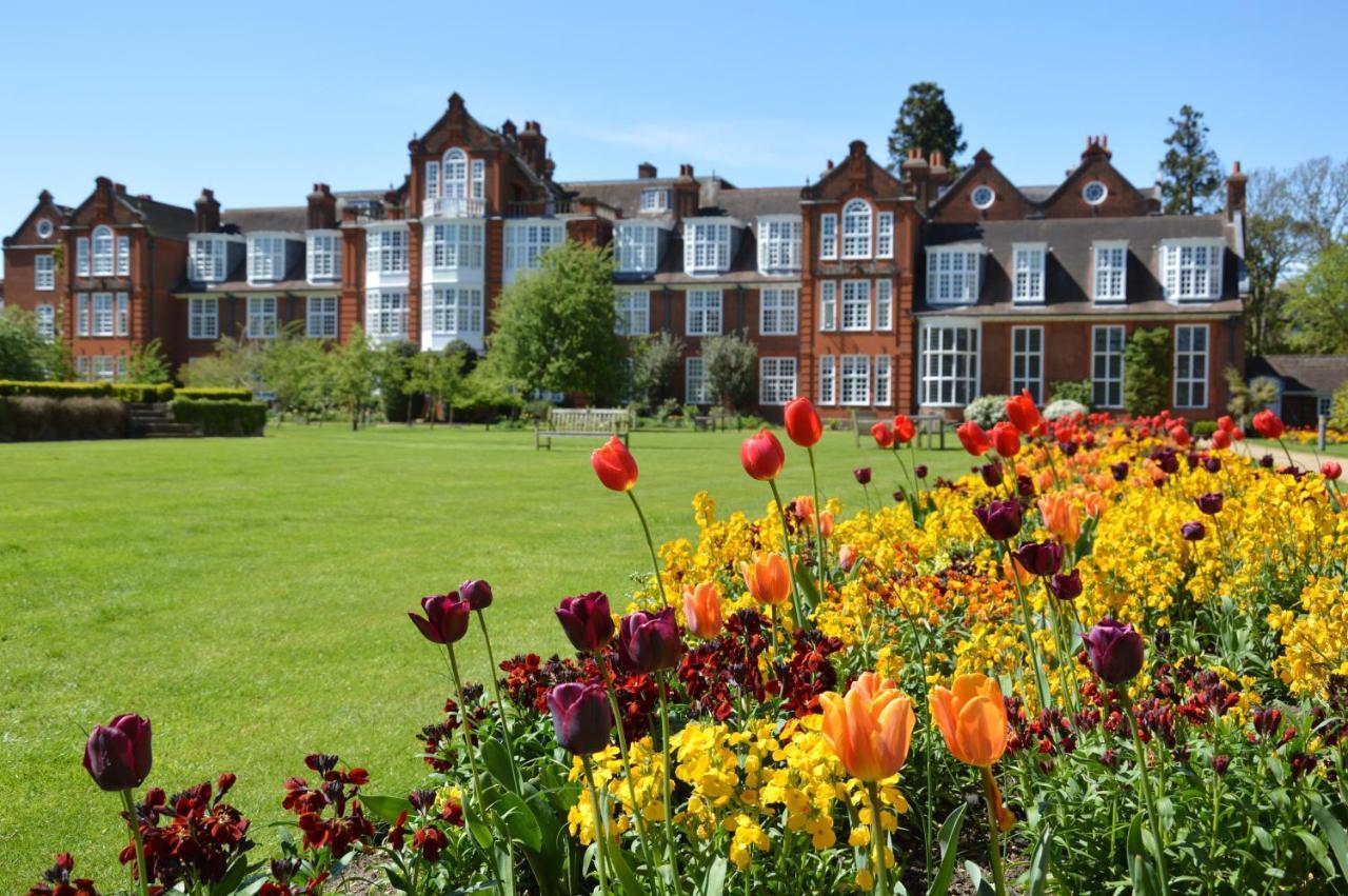 Newnham College - University Of Cambridge מראה חיצוני תמונה