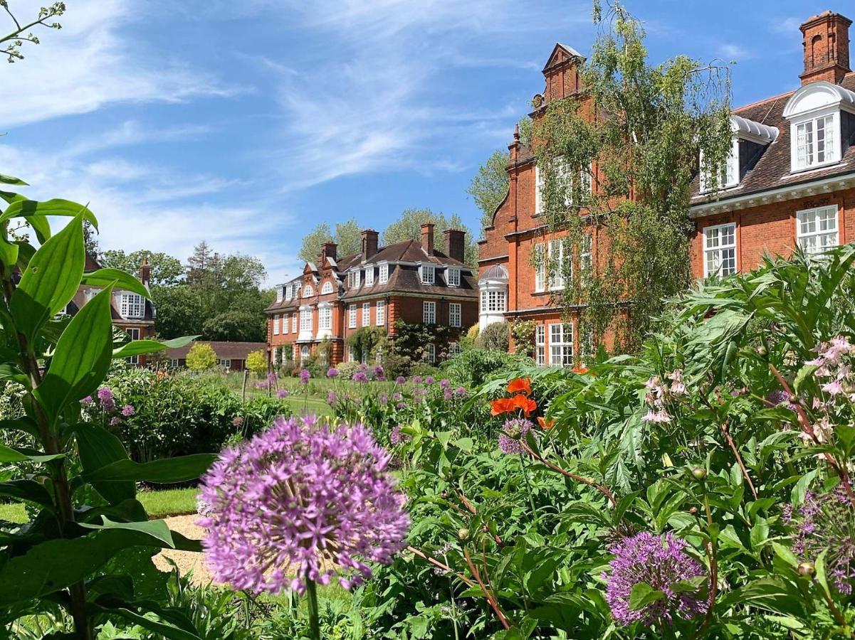 Newnham College - University Of Cambridge מראה חיצוני תמונה