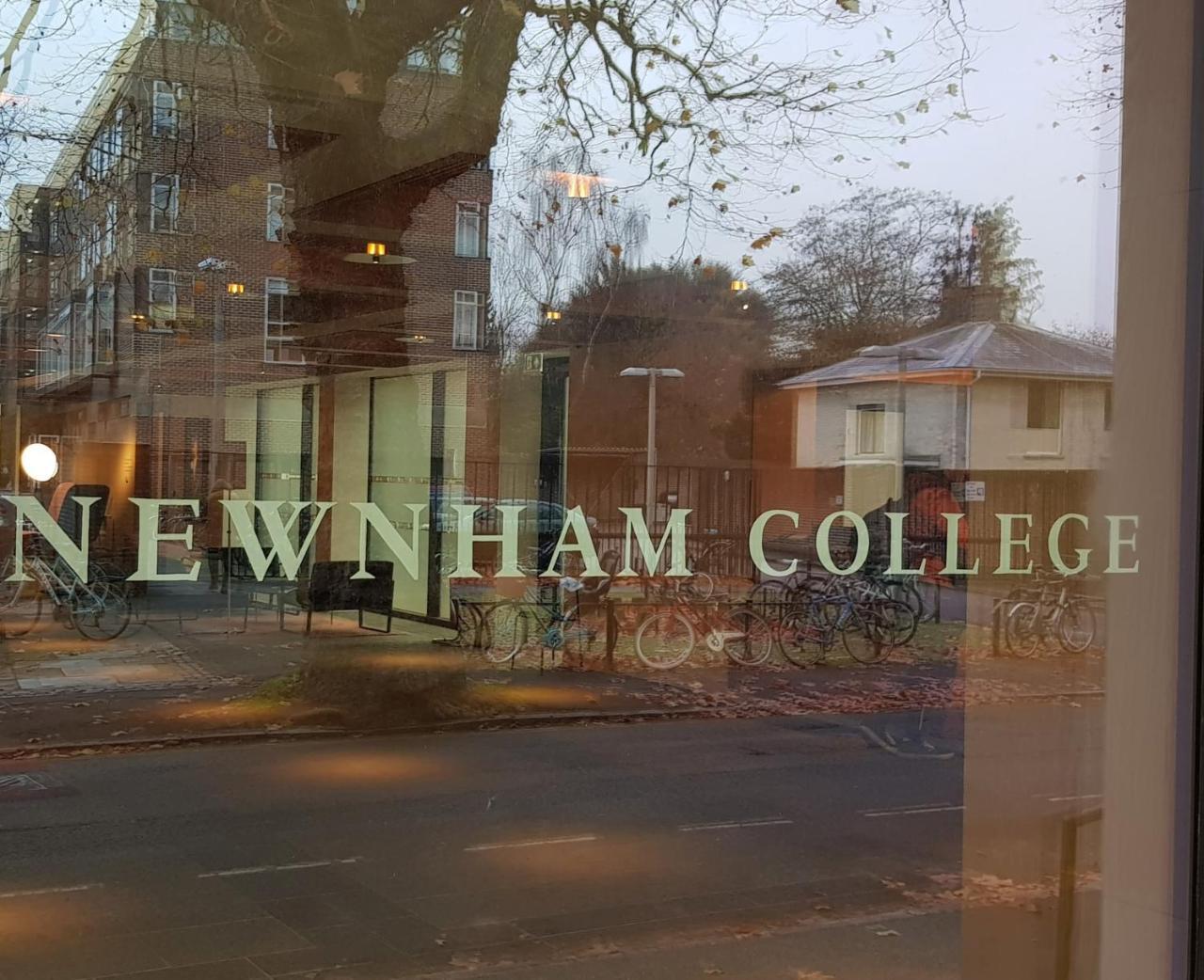 Newnham College - University Of Cambridge מראה חיצוני תמונה